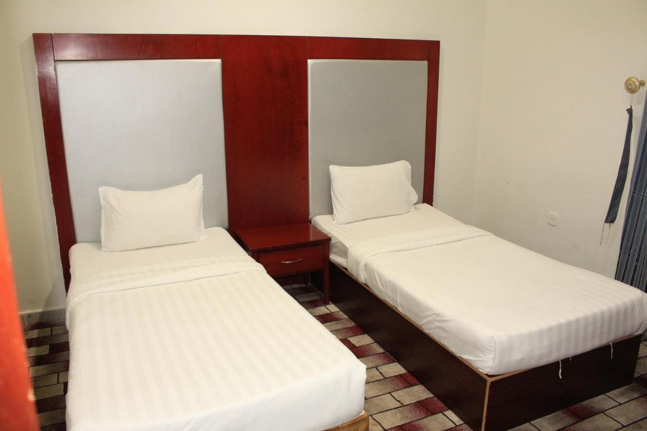 होटल Al Farhan Al Hamra-jeddah 3*